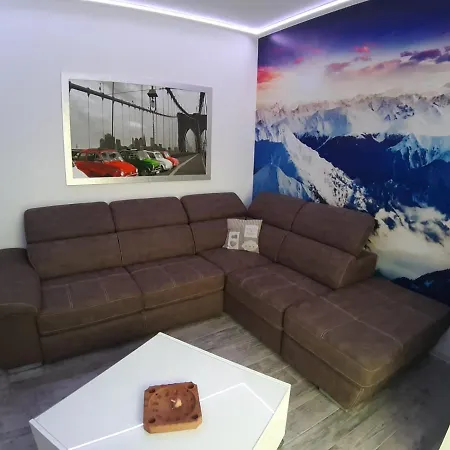 Maison De Massimo Cir 44